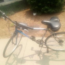 Mtn. Bike Ozone 500 7 Speed; Shimano Equipped, Water Bottle Holder, Great Condition - Breaks Need To Be Tightendd