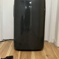 Air Conditioning LG Portable W/Remote