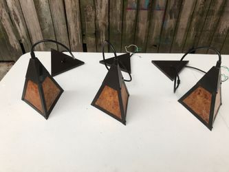 3 light fixtures
