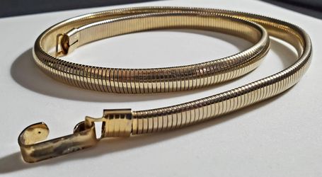 vintage 1970’s metallic stretch belt gold tone rectangle closure
