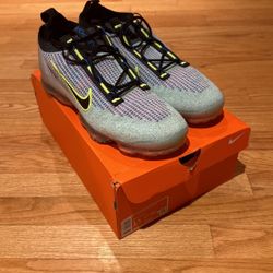 Nike Air Vapormax 2021 FK NN- Volt/Black/Photo Blue  Size 13