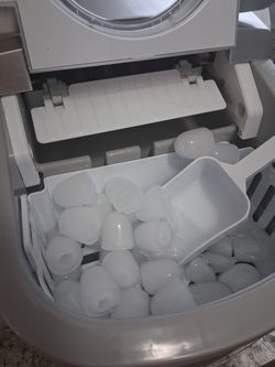 Ice maker