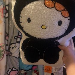hello kitty pillow 