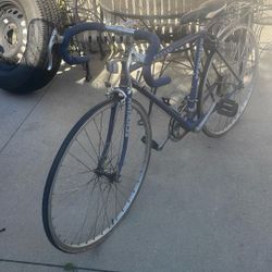 SCHWINN  10 (vintage) Good Condition Need Tires 
