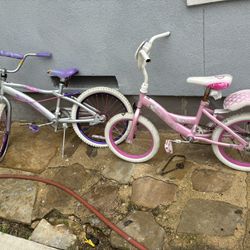 2 Girl Bikes For 60$