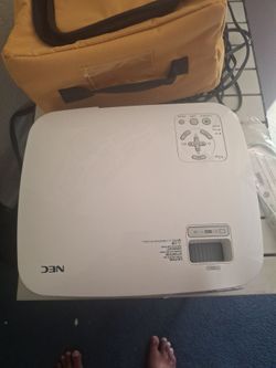 NEC VT48 Portable Projector