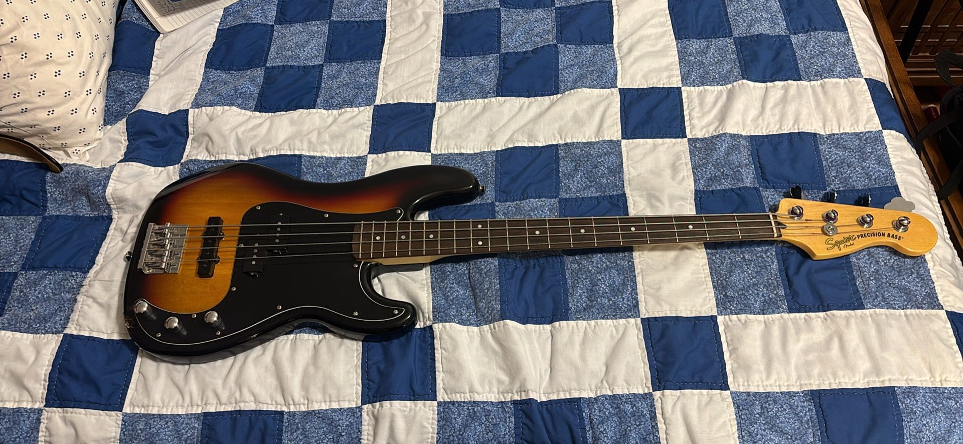 Squire Precision Bass