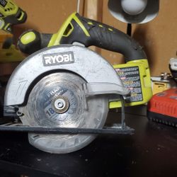 Ryobi Skilsaw And Battery for Sale in Twentynine Palms CA OfferUp