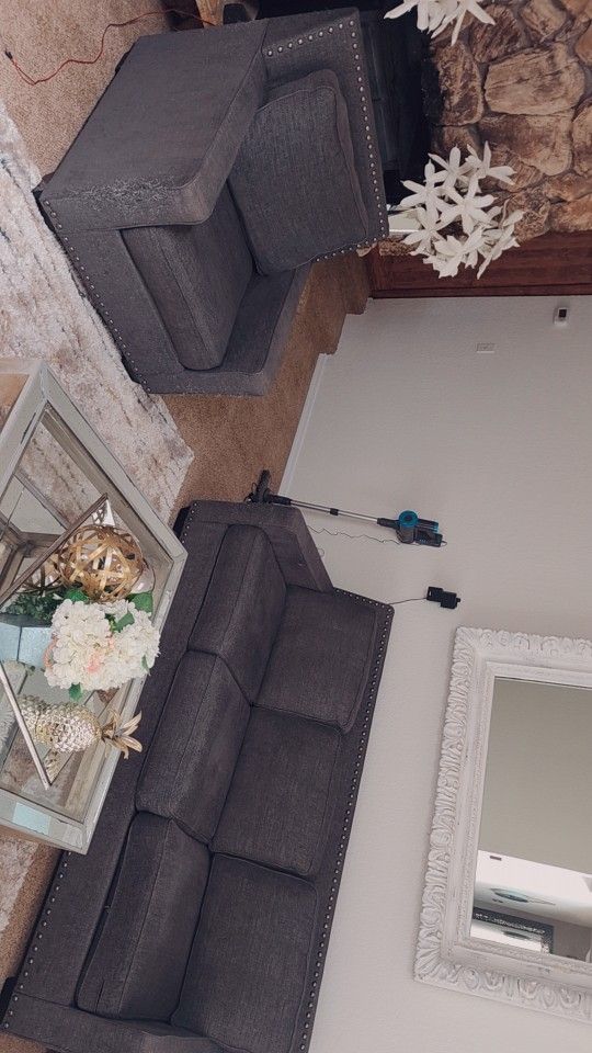 Set Of 2 Couches,Need Them Gone Today!!