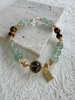 Brand New Hand Made Crystal Bracelet 024