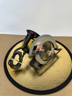 Used working skill saw 5110 wired 11amp 7 1/4” circular saw