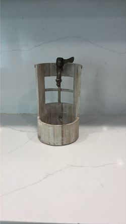 Adorable Rustic Wood Planter With Dummy Faucet