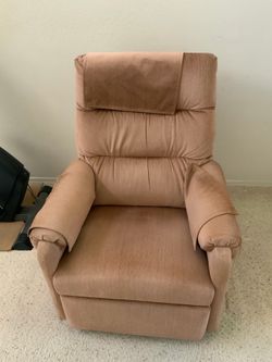 Pink la-Z-Boy recliner