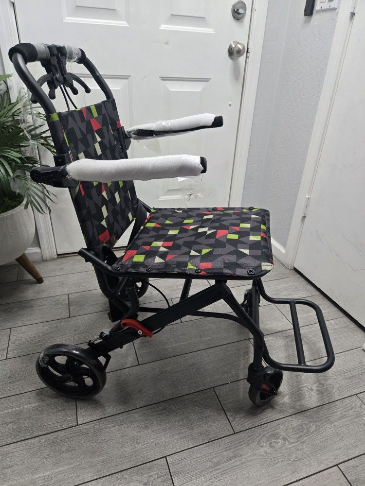 Ultralight Transport Wheelchair