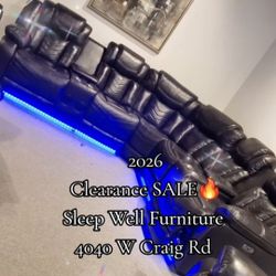 ✨️Reclining Sectionals Sofas ✨️ Furniture Sectionals, Bedrooms, Dining Avail