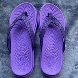 KuaiLu Purple Flip Flops Size 8 (US)