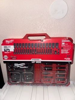 Milwaukee Packout 36-Piece Impact Socket Kit - Nuevo en caja
