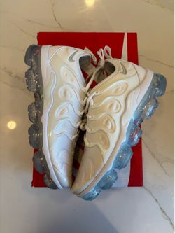 Brand new Nike vapormax plus triple white size 9.5 men’s
