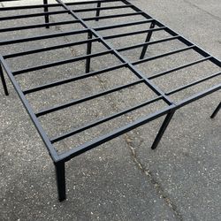 Platform Bed Frame Queen Size 