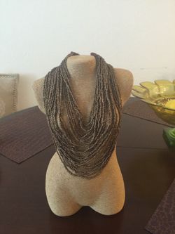 Necklace w/ display holder