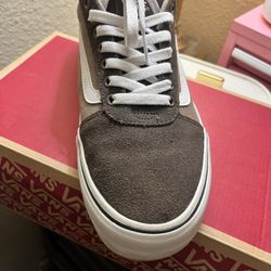 Men’s  Old School VANS size 10.5