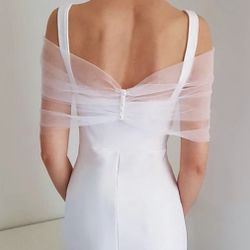 Elegant Sleeveless Chiffon Wrap 