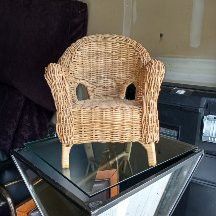Wicker plant holder
