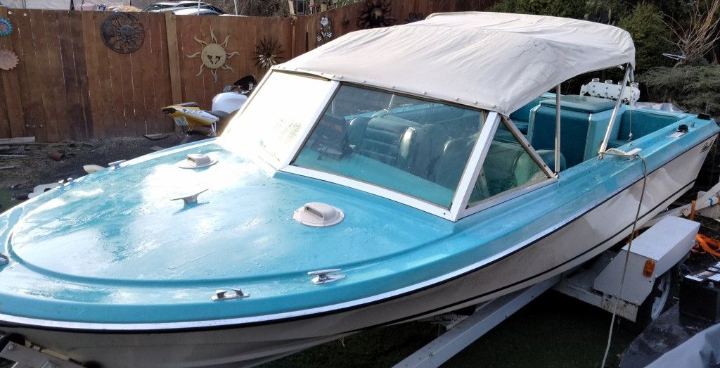 17ft Glasply,Mercruiser Inboard Sterndrive, Depth/Fish Finder,With