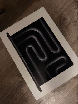 MacBook Pro 16” – M5 Pro | 24GB RAM | 1TB SSD (Sealed)
