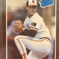 1989 Donruss Gregg Olson #46 Rookie Card - Like New 