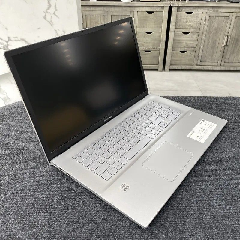 Used ASUS VivoBook 17 X712J laptop