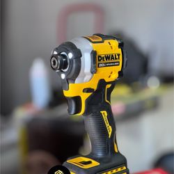 DEWALT ATOMIC 20V MAX Cordless Brushless Compact 1/4 in. Impact Driver (Tool Only)