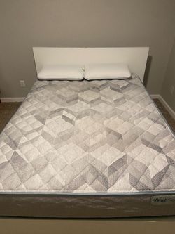 Queen Bed Set