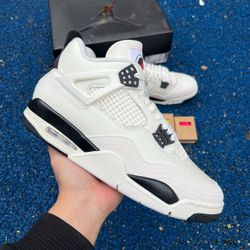 Jordan 4 Retro Flight Club