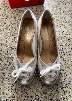 DKNY woman’s shoes size 7