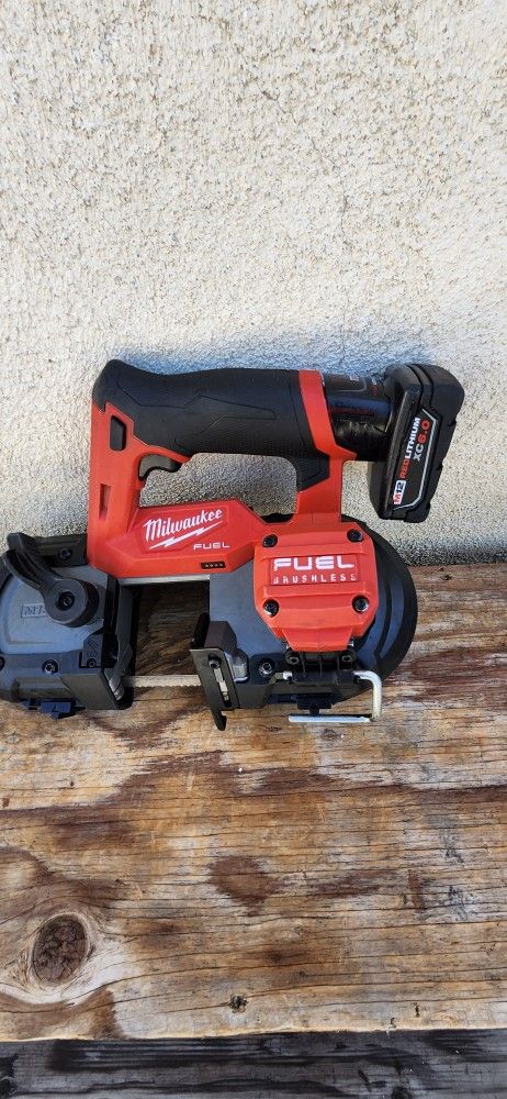 Milwaukee Bandsaw M12 Fuel Tool Battery 6.0 