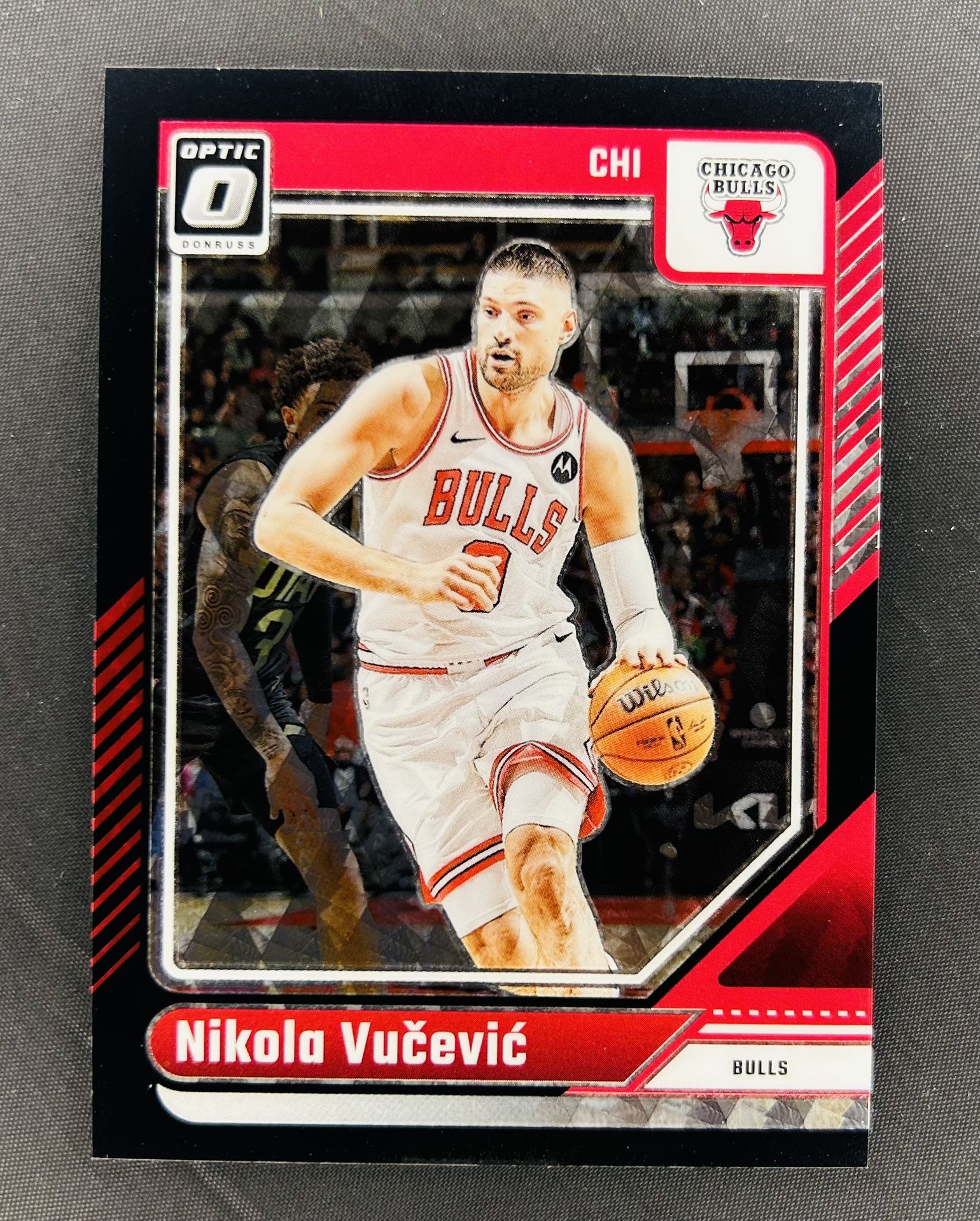 NIKOLA VUCEVIC 2024-25 DONRUSS OPTIC FOTL BLACK /3 SP CHICAGO BULLS COLOR MATCH