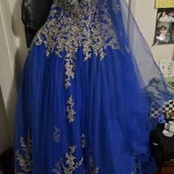 Quinceañera Royal  Blue And Gold 