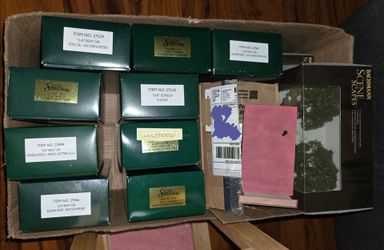 Bachmann Spectrum On30 Scale Model Train Box Lot + Scenery