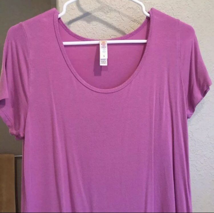 Rose pink solid LuLaRoe classic T size S
