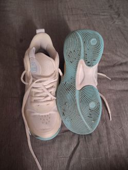 Tenis