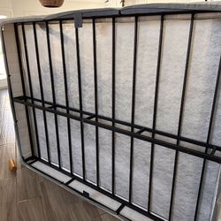 Spring Box 7 Inch Queen Bed Box Spring Mattress NOT Include  Bed Sheets Not Included Or Pillows) 