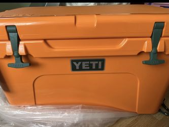 NEW SOLD OUT LIMITED Yeti Tundra 45 HARD COOLER -king crab  W/forest Green Latch/rope Kit 