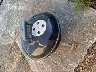 Small Weber charcoal grill