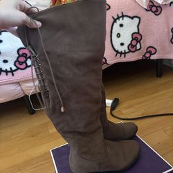 Taupe boots
