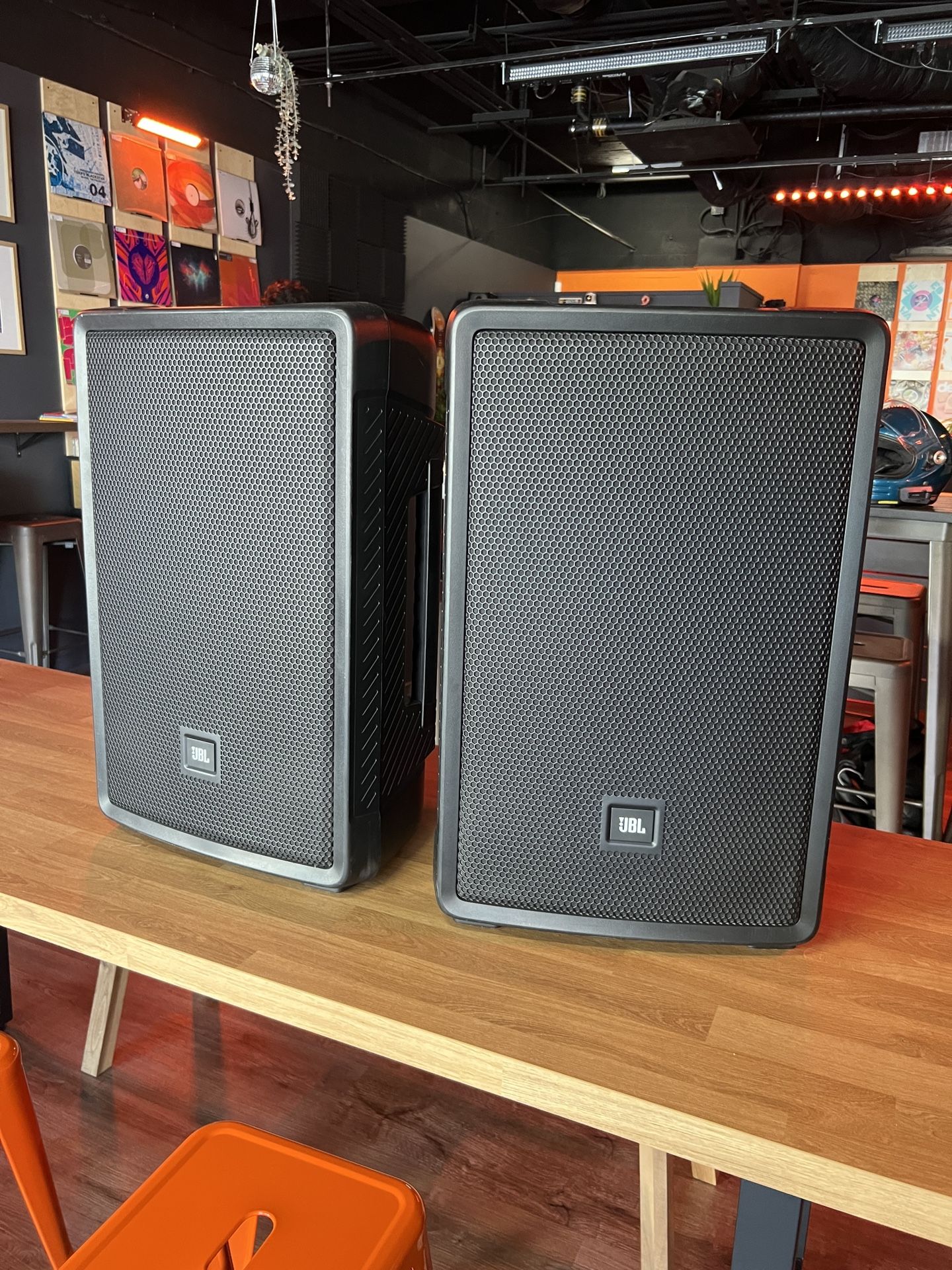 JBL IRX 112 Powered Speaker Pair Mint