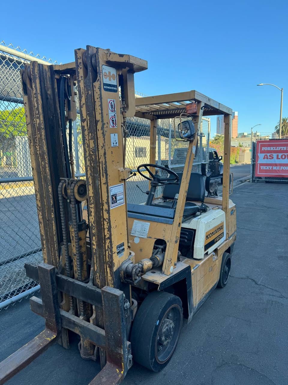 FORKLIFT MUST GO!! WARRANTY INCLUDED!!