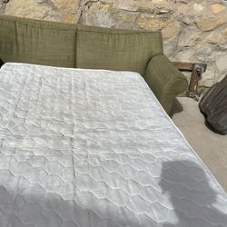 Solid Wood Queen Bedframe Mattres Box Spring Rails $50