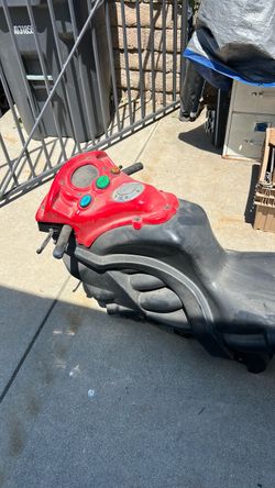 Dragon motorcycle arcade video game part driver part motorcycle seat