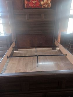 Queen bed